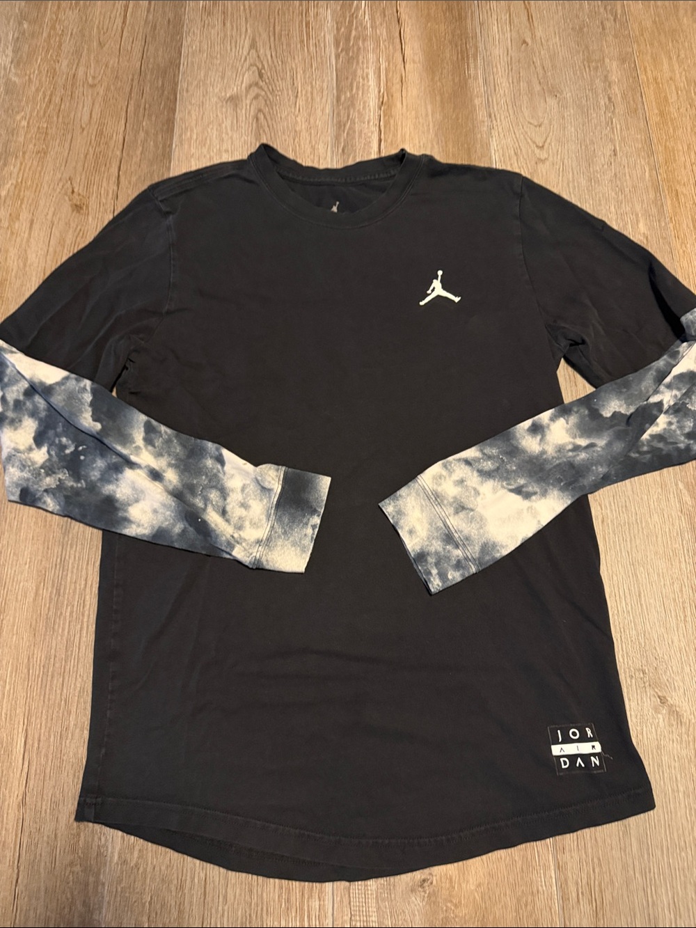 Jordan Men’s Black Long-Sleeve Graphic Tee with Tie-Dye Sleeves